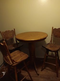 Bar Table And Chairs