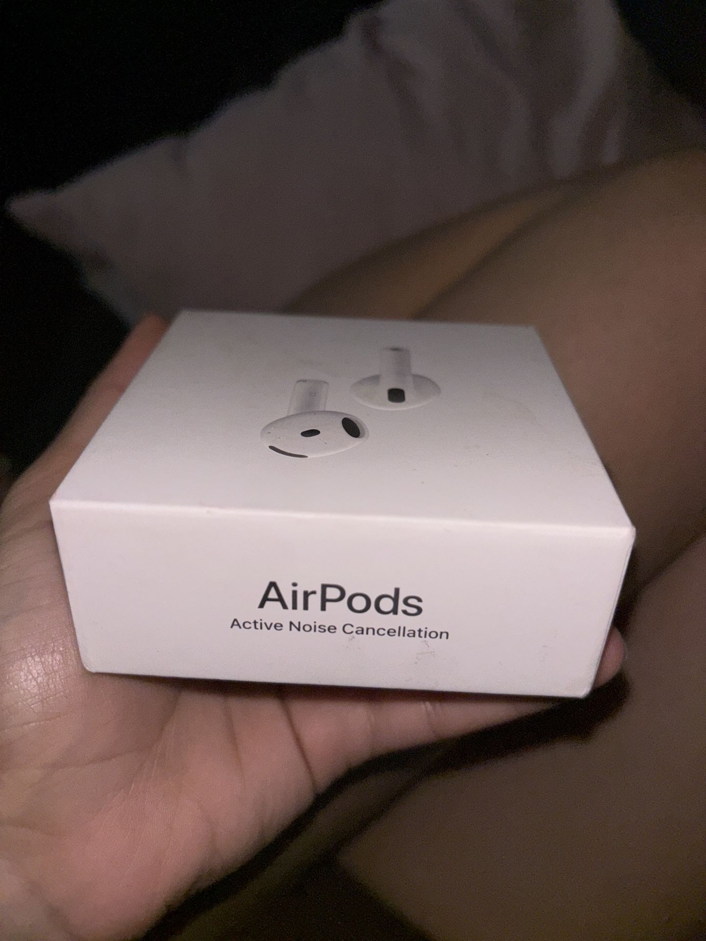 Apple AirPods 4 Active Noise Cancellation