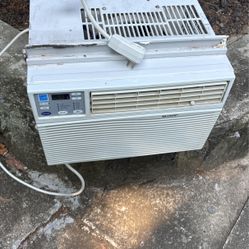 Sharp AC Unit With Remote 