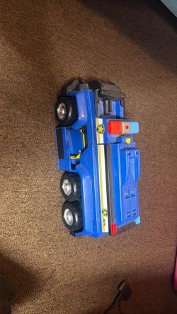 Toy car