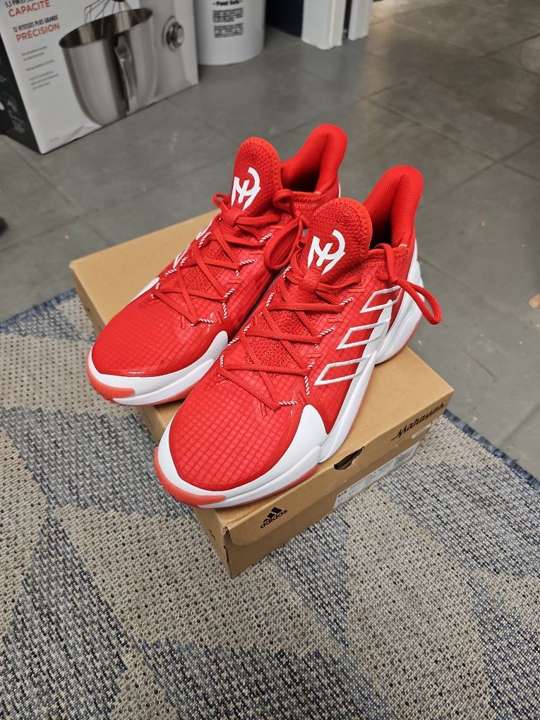 Patrick Mahomes Adidas Men's Shoe 10.5 NEW