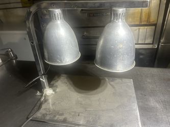 Carving station With lights