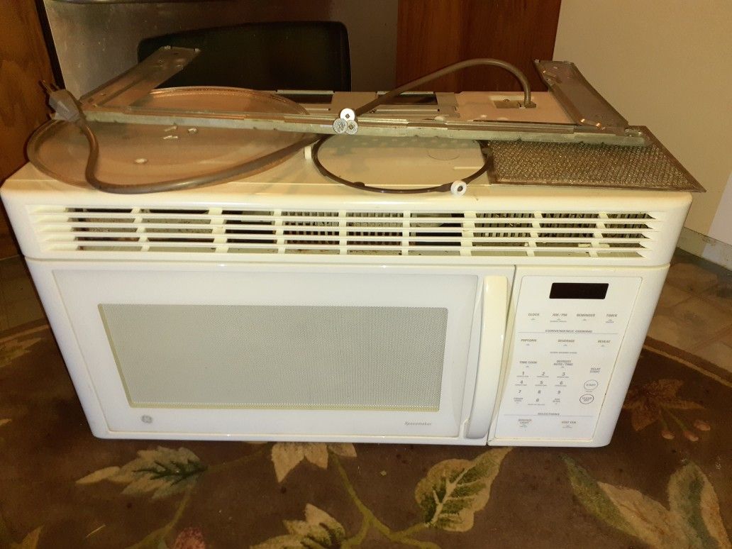 Microwave Above Stove GE 