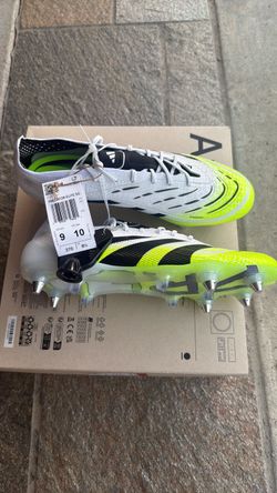 Adidas predator elite SG size 9