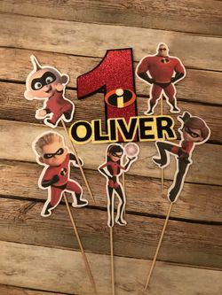Incredibles cake topper