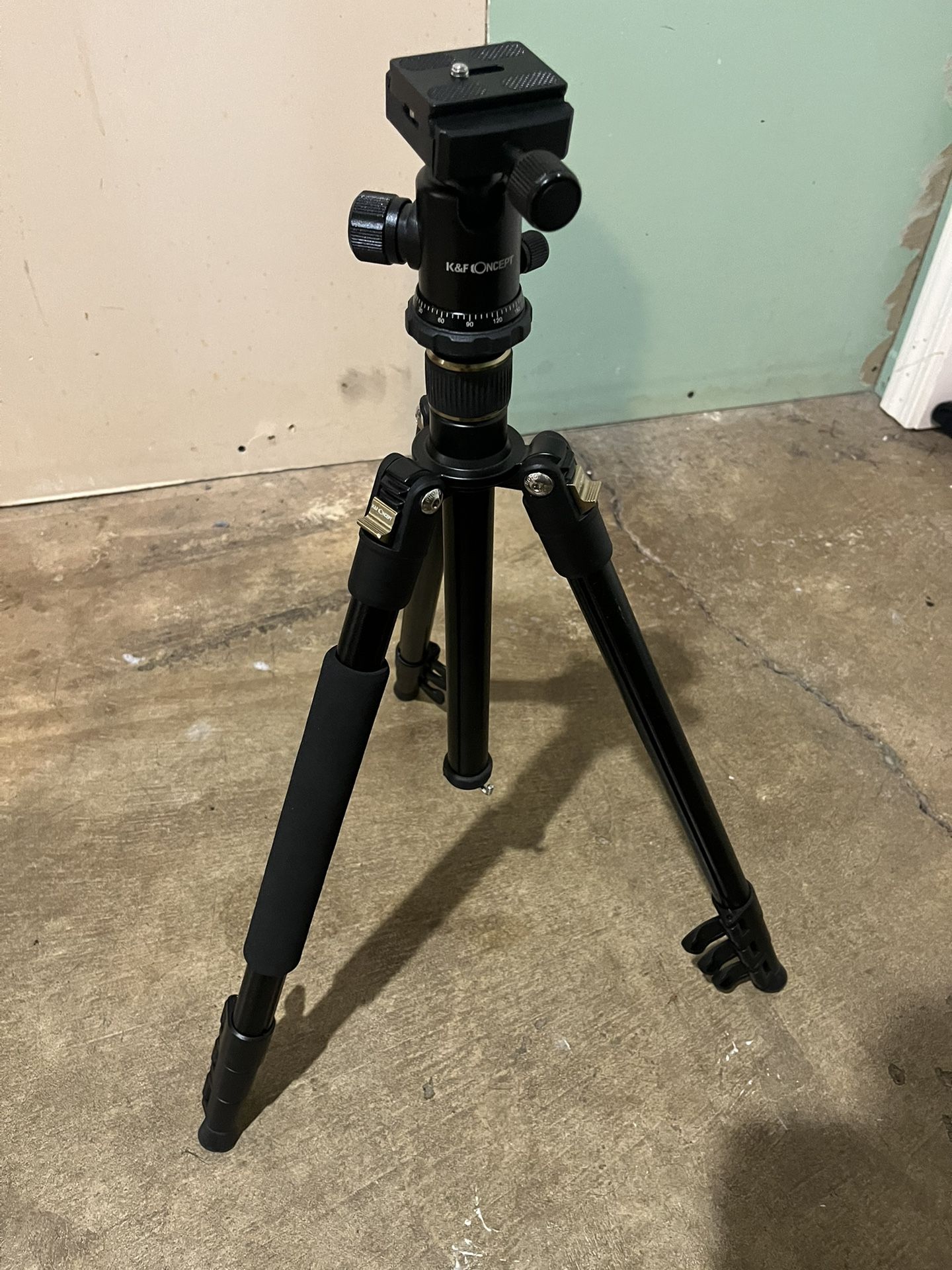K&F Concept Tripod