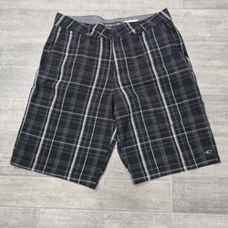 Men's Size 32 O'Neill Flat Front Chino Style Black Plaid Shorts