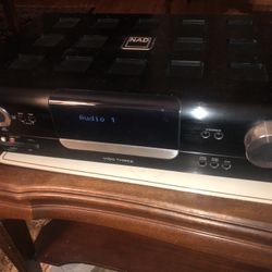 NAD Viso Three  Stereo Receiver 