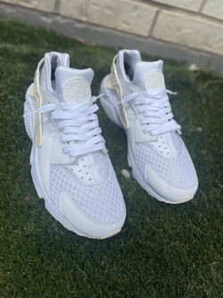 Nike huarache “ White platnium “ Size 9.5 