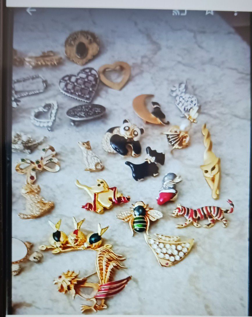 Vintage Assorted Pin Brooches Costume Jewelry 50 Pieces 