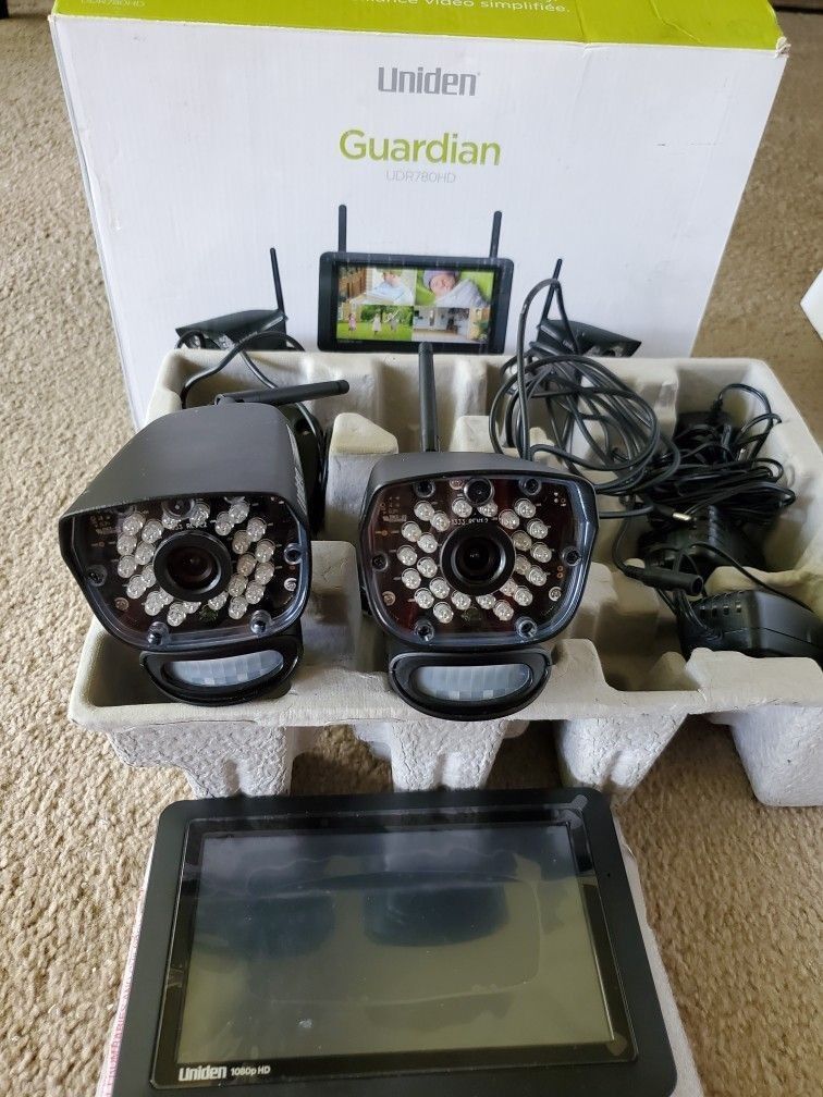Uniden Guardian UDR780HD Security Cameras