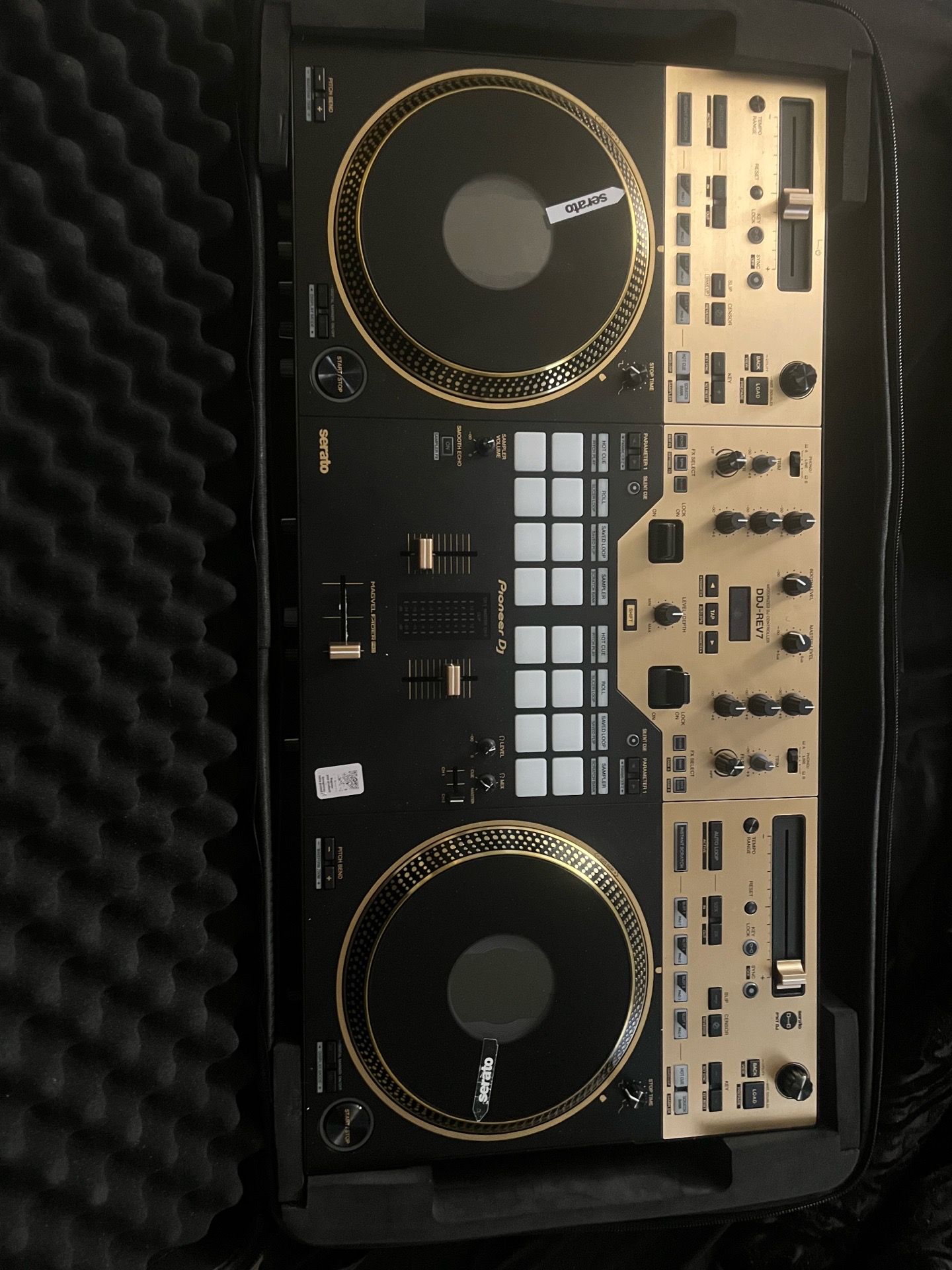 DJ turntable