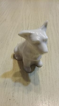 Belleek Scotty dog