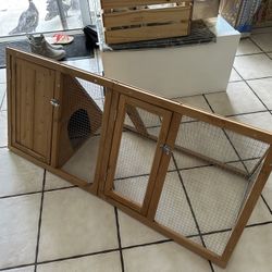 Wooden Small Animal Hutch / Chicken or Duck Run – Like New