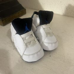 Baby Nike Air Jordan Retro 6 Booties Size 2c