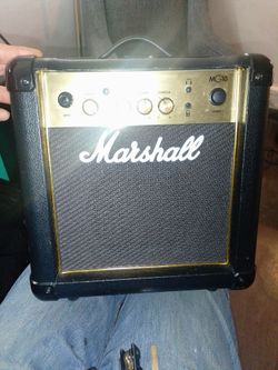 Marshall MG10 Amp