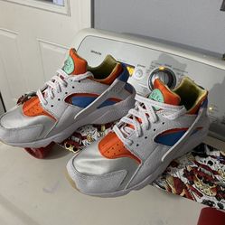 Nike Huarache Size 10