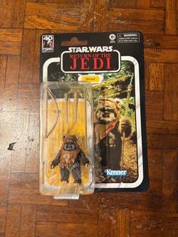 Star Wars Wicket Kenner Action Figure – Return of the Jedi 40th Anniversary
