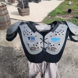 Schutt  Y Flex 4.2 Yoth Shoulder Pads 
