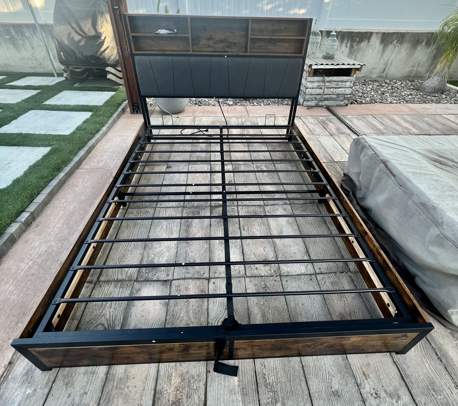 Queen Size Bed Frame With Storage 
