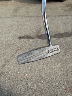 Scotty Cameron Phantom 9