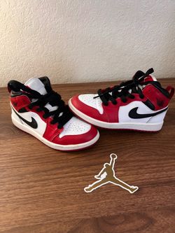 Kids Jordan’s size 13c