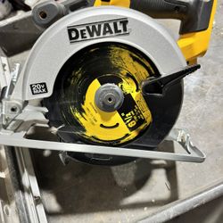 Dewalt Circular Saw