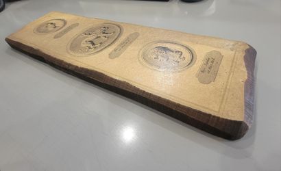 🏛️ VINTAGE ROMAN INTAGLIO ENGRAVING ON LIVE EDGE WOOD PLAQUE 🏛️
