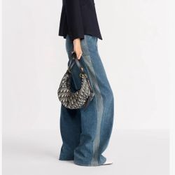 Medium D-Journey Dior Bag Blue Oblique Jacquard 33 x 16 x 15 cm / 13 x 6.5 x 6 inches
