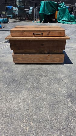 Ice chest