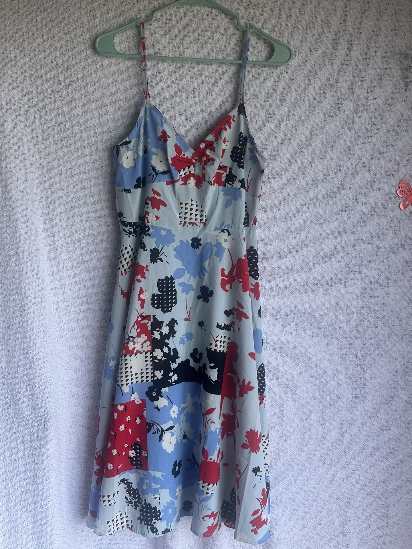 Zaful Woman L zip up dress red white blue black adjustable straps knee length