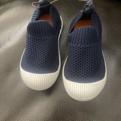 Cat and Jack Water Shoes