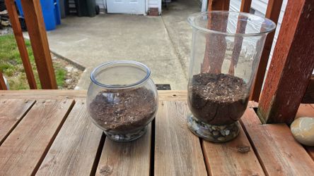 Glass containers
