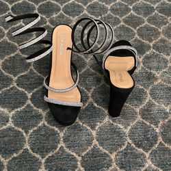 Top Moda Black And Silver Heels Size 7