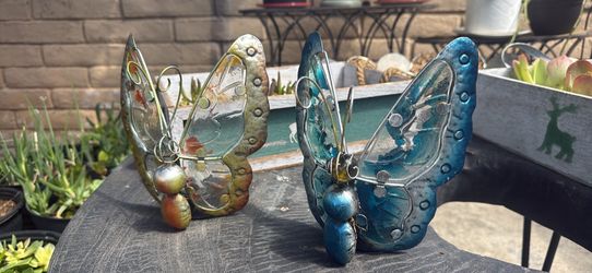 A pair Stained-glass butterfly