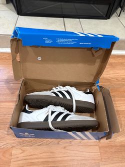 Sambas size 10