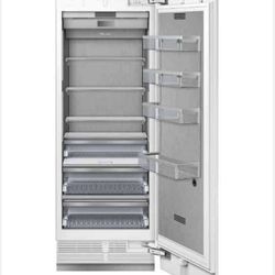 Thermador Freedom 30in. Built- in Panel Ready Ready Refrigerator