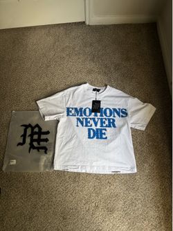 Mixed emotions tee size small