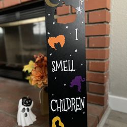 Hocus Pocus Decor Welcome Sign