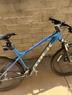 Trek Marlin 6 Gen 2 Mountain Bike