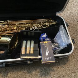 Gemeinhardt Alto Saxophone