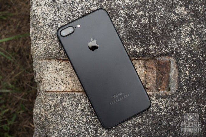 Cracked Screen Iphone 7 Plus Black