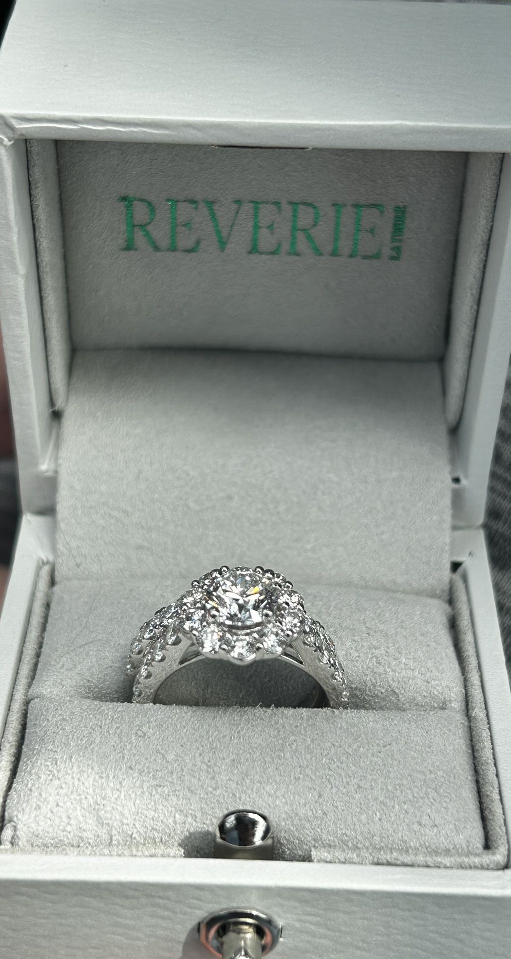 Engagement Ring & Wedding Band