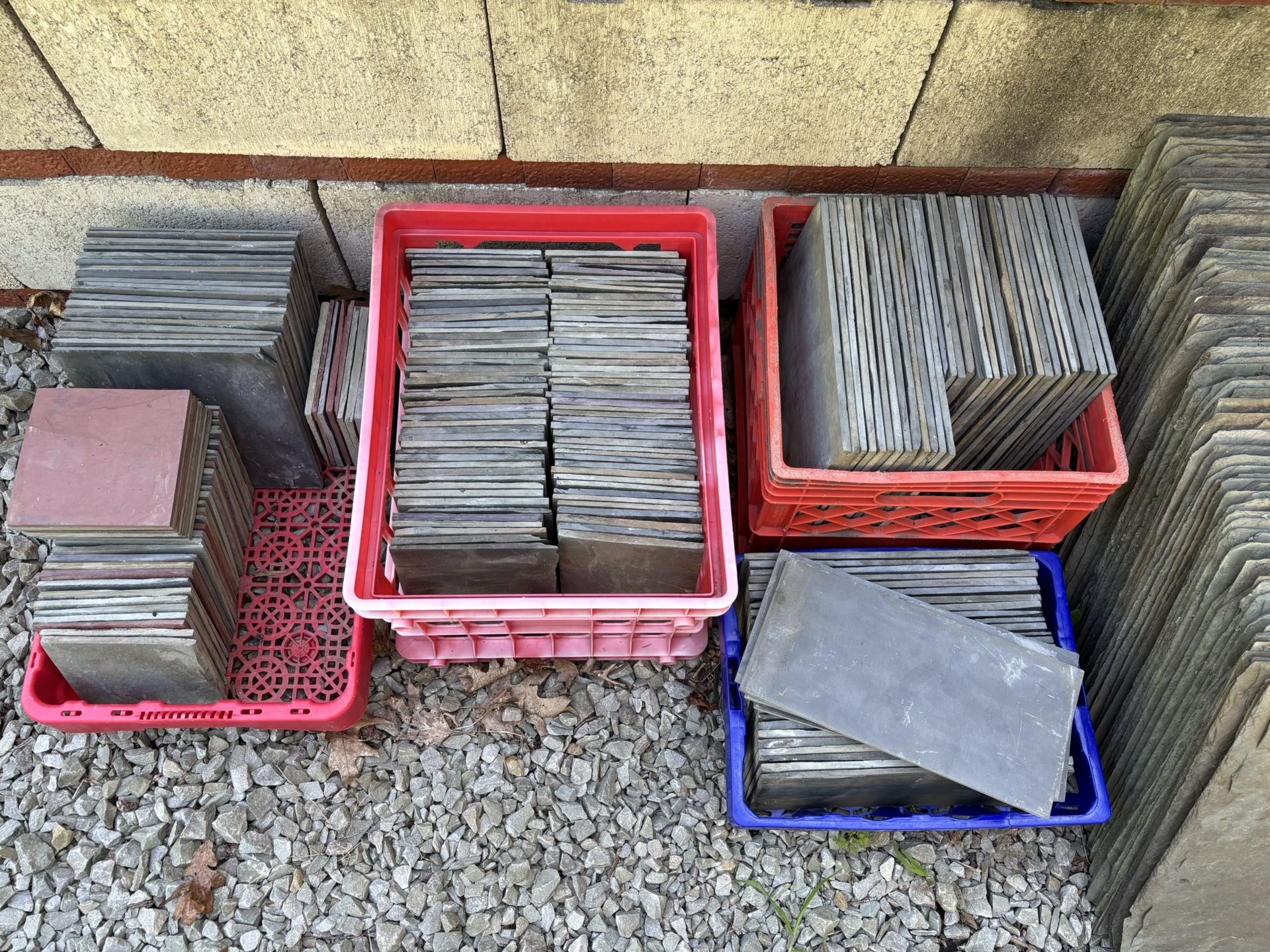 Various Sized Pieces Of Tile-223 Pieces,