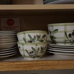 Dishes, Bowls- Serving Size, Plates / Med-sm