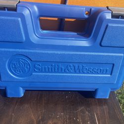 Smith & Wesson Pistol Case