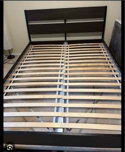 Full size bed