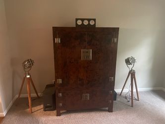 Beautiful tiger wood ARHAUS  Piece