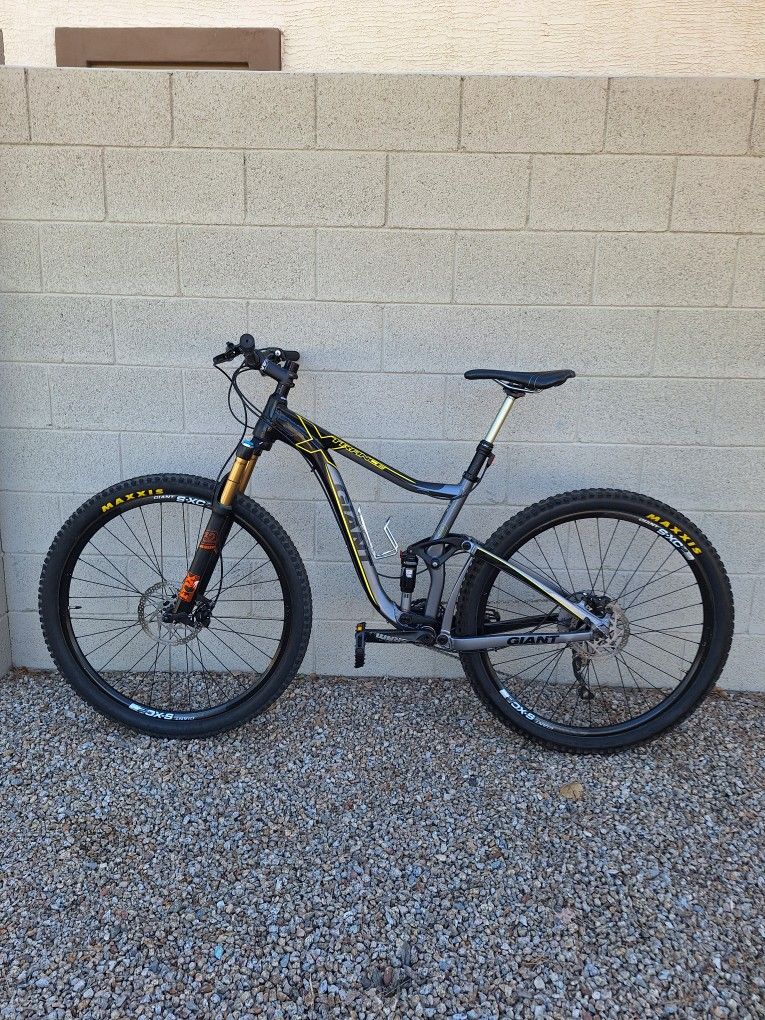 GIANT X TRANCE 29 ER FULL SUSPENSION MOUNTAIN BIKE