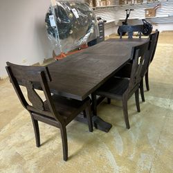 Dining Room Table Chairs and Bench